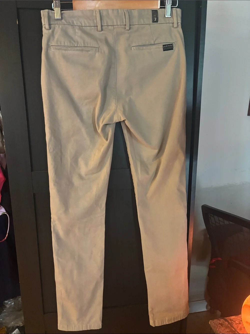 WOMEN’s 7 For All Mankind Slim Chino Luxe Performance Sateen  Pants in Tan